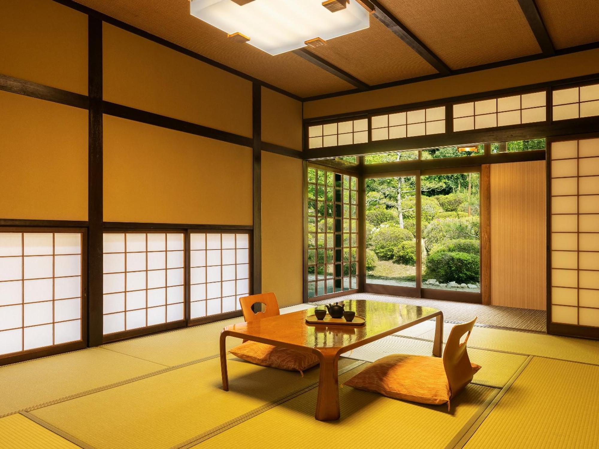 Ooedo Onsen Monogatari Premium Saiki Bekkan Misasa Exterior photo