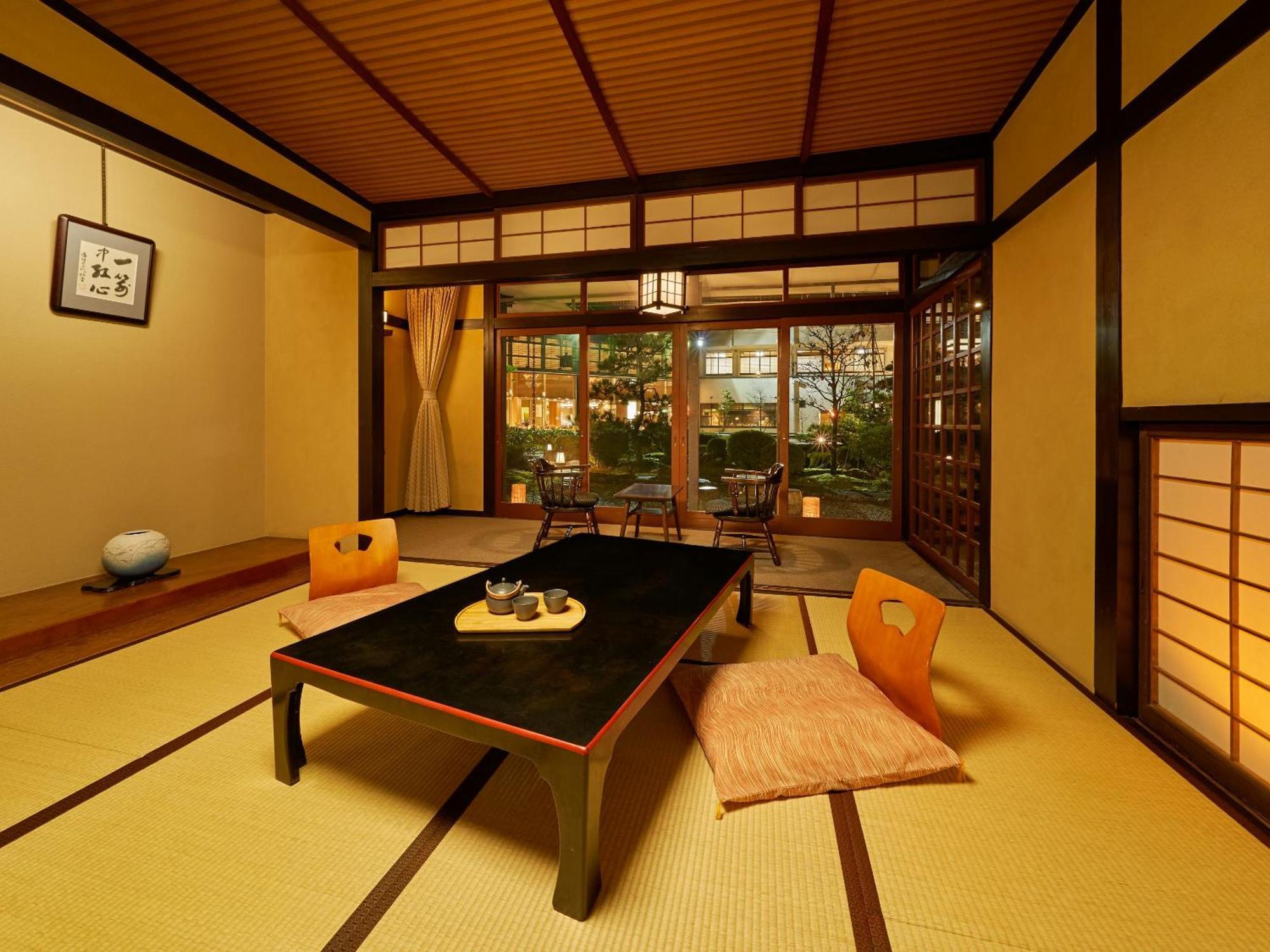 Ooedo Onsen Monogatari Premium Saiki Bekkan Misasa Exterior photo