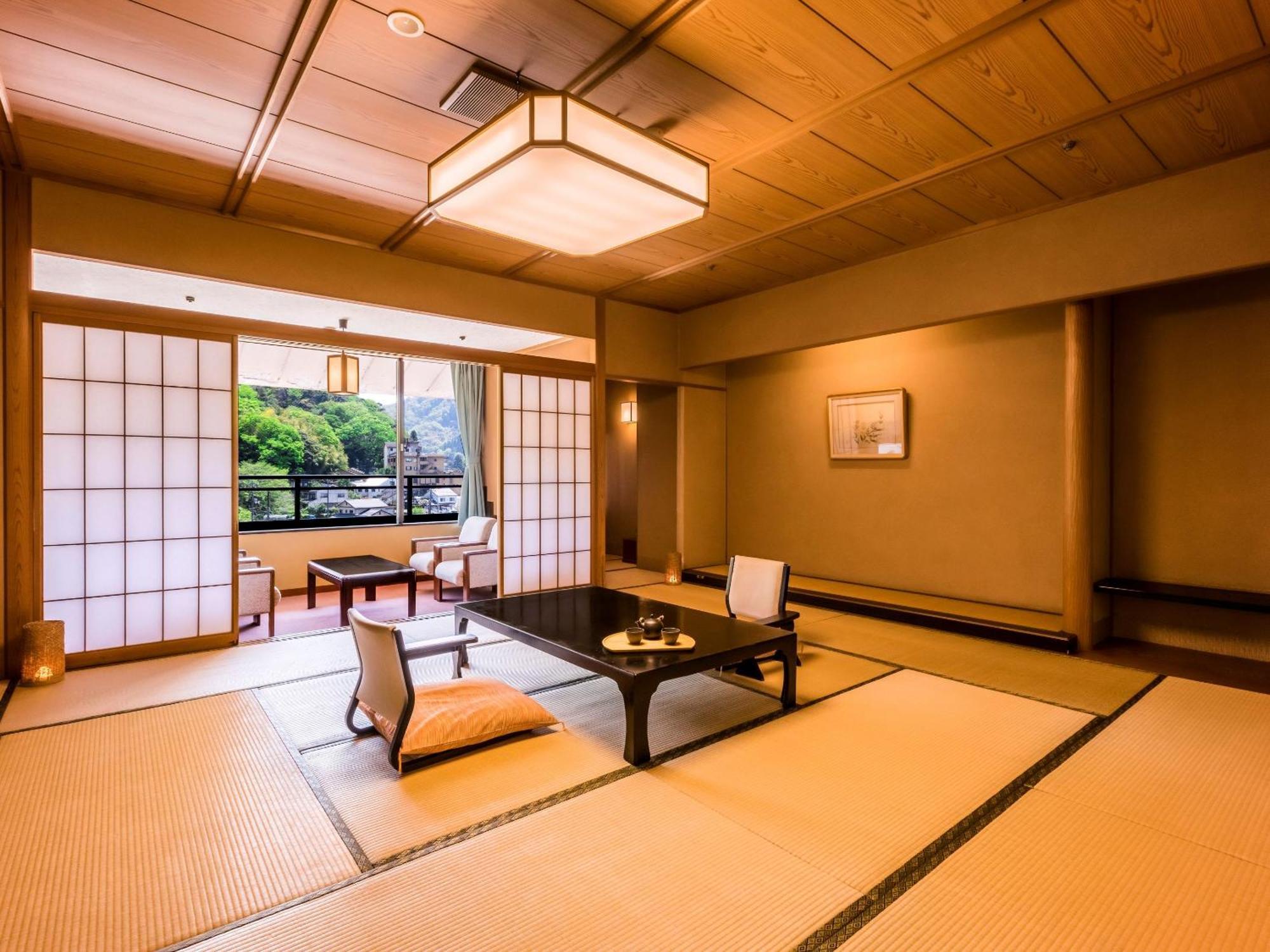 Ooedo Onsen Monogatari Premium Saiki Bekkan Misasa Exterior photo