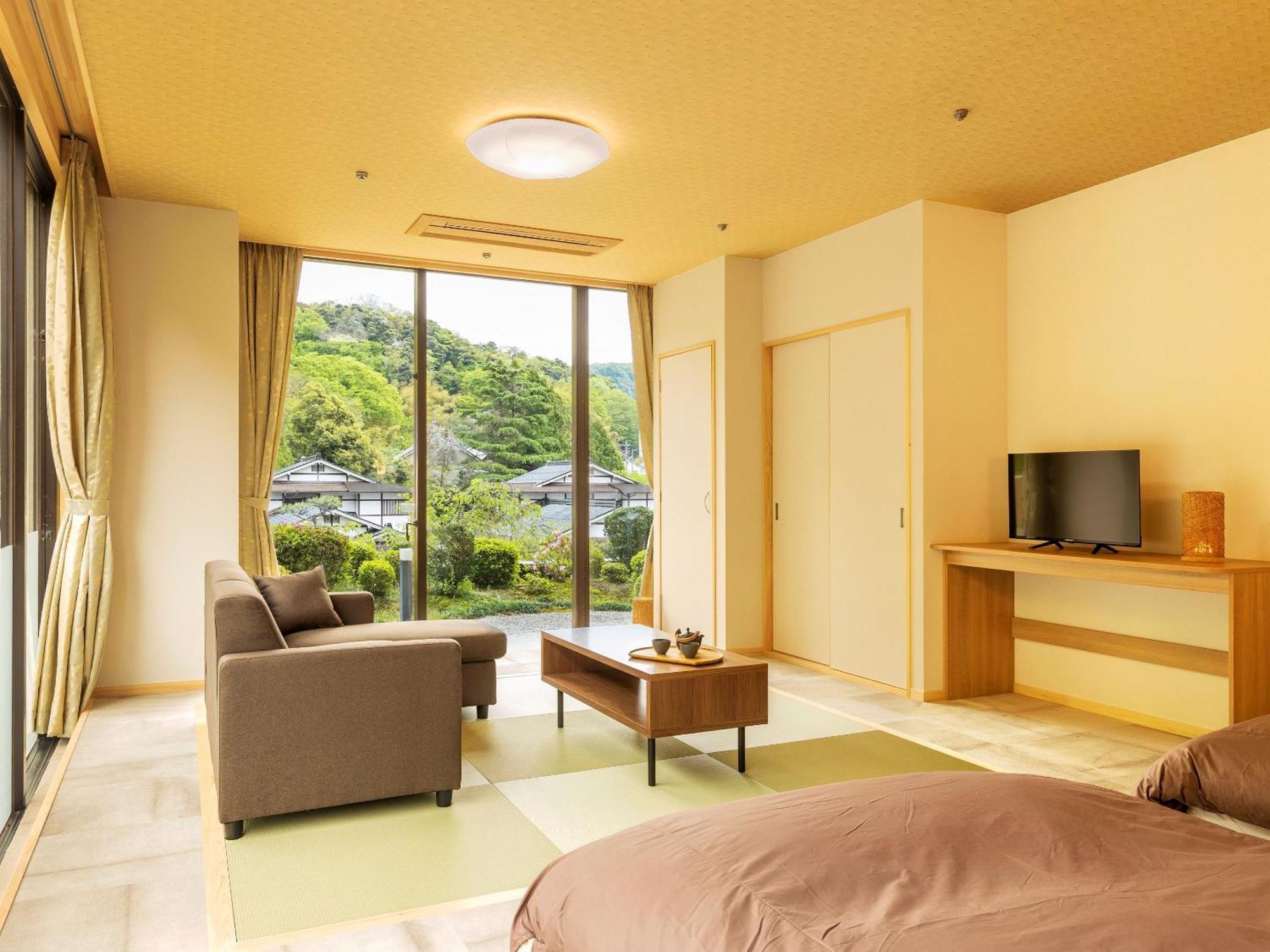 Ooedo Onsen Monogatari Premium Saiki Bekkan Misasa Exterior photo